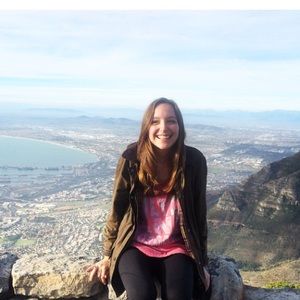 Meet your Posher, Catherine